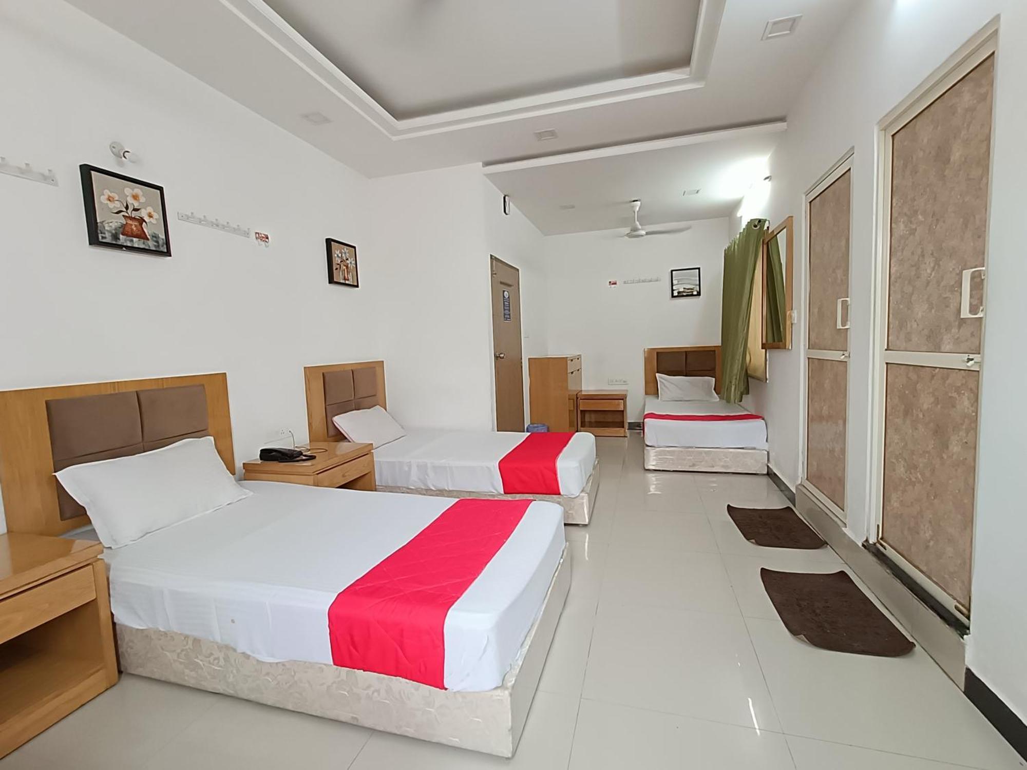 Stay Guru Usha Residency Bhuj Εξωτερικό φωτογραφία