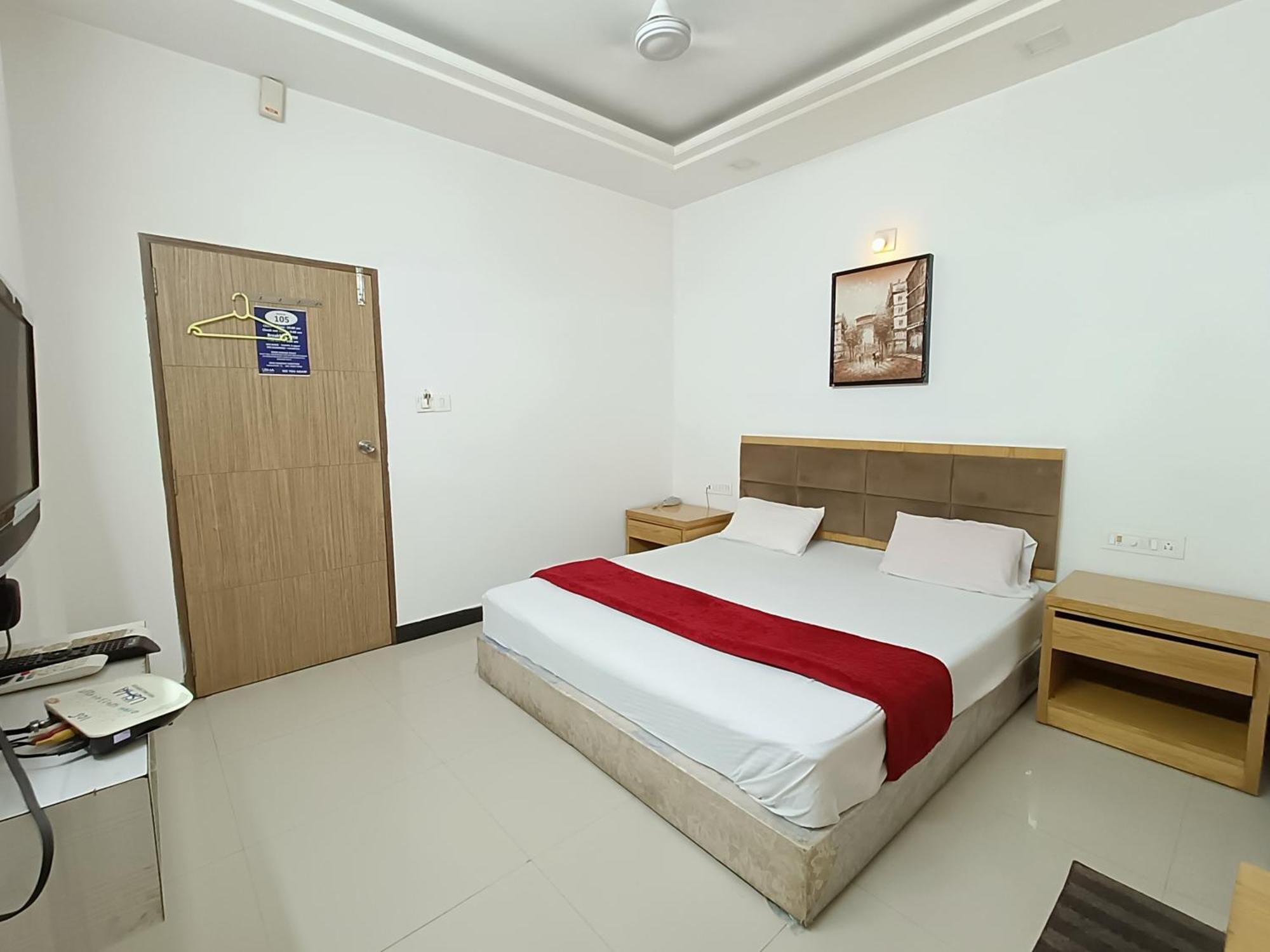 Stay Guru Usha Residency Bhuj Εξωτερικό φωτογραφία