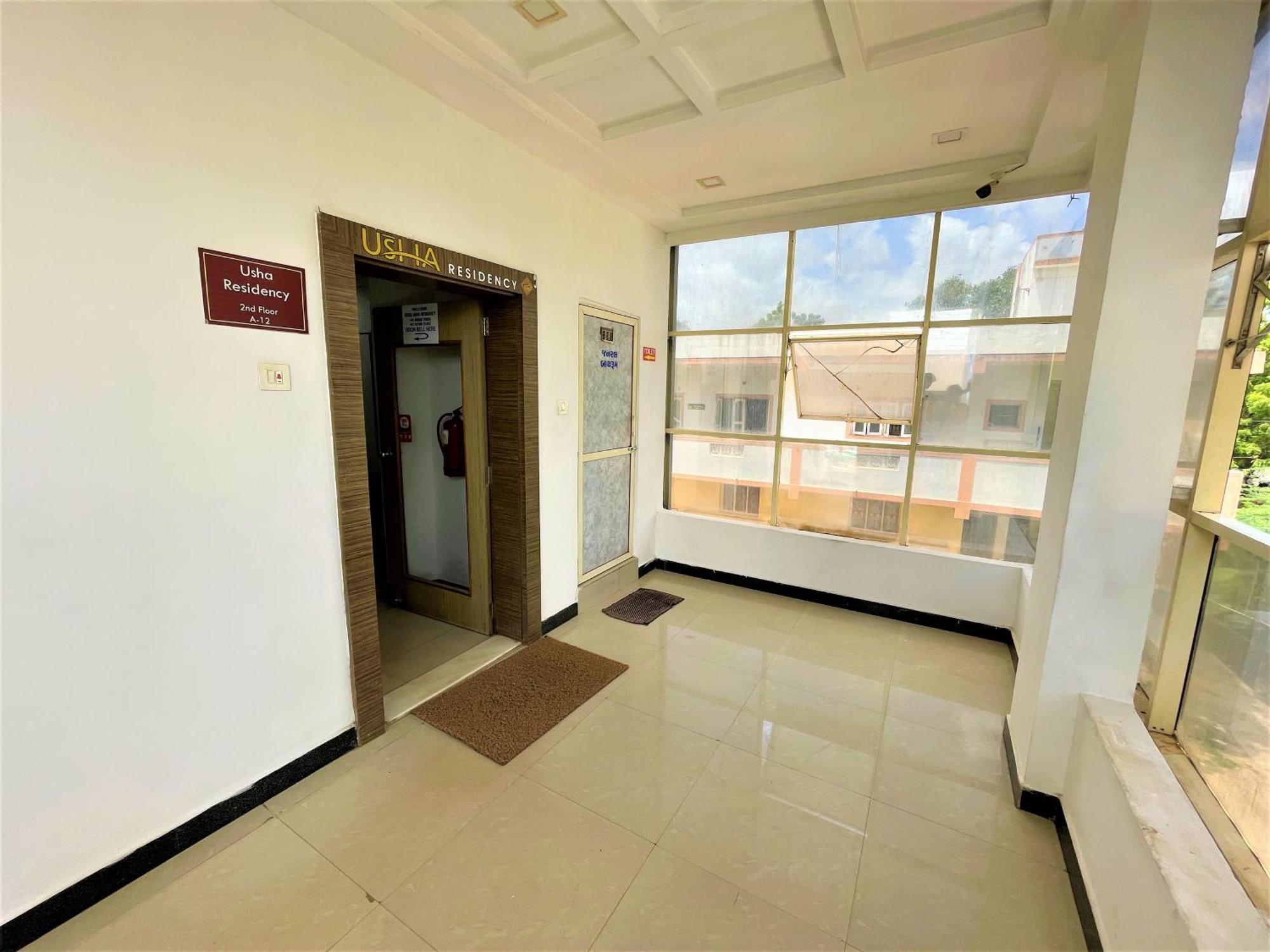 Stay Guru Usha Residency Bhuj Εξωτερικό φωτογραφία