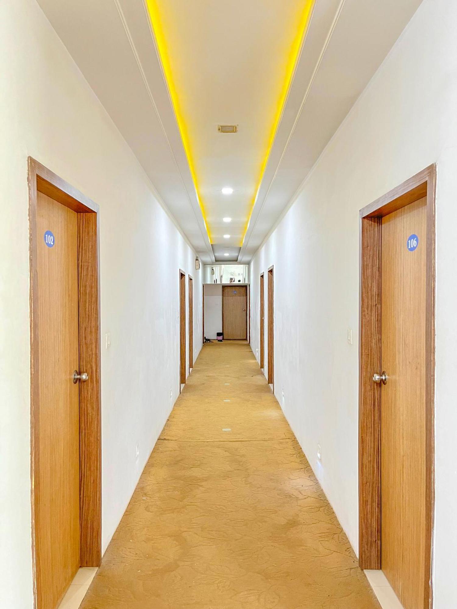 Stay Guru Usha Residency Bhuj Εξωτερικό φωτογραφία