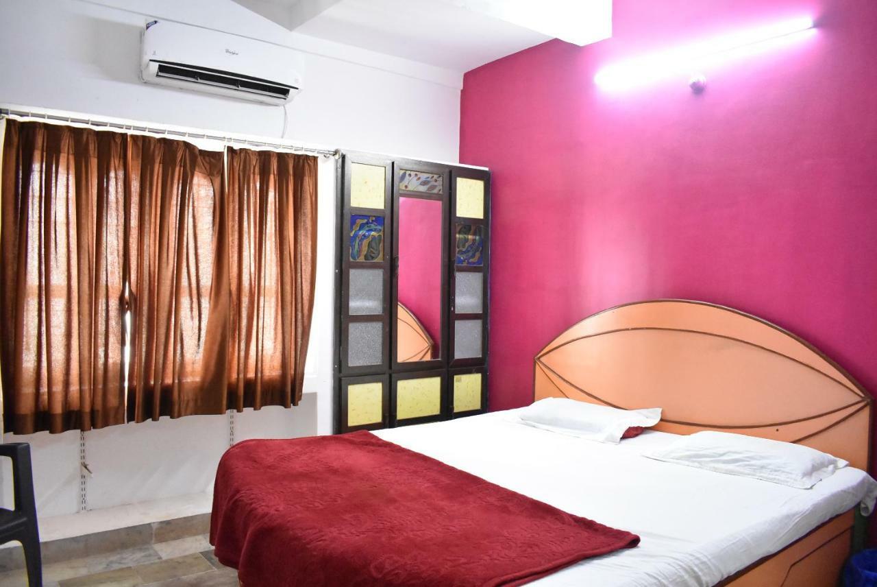 Stay Guru Usha Residency Bhuj Εξωτερικό φωτογραφία